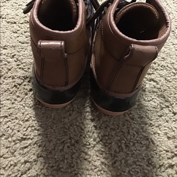 Boots - Picture 3 of 3